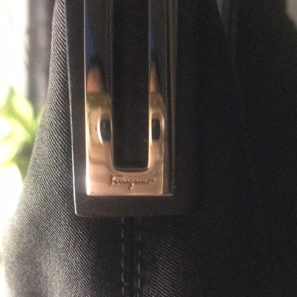 AUTHENTIC SALVATORE FERRAGAMO BLACK SHOULDER BAG - Picture 6 of 16